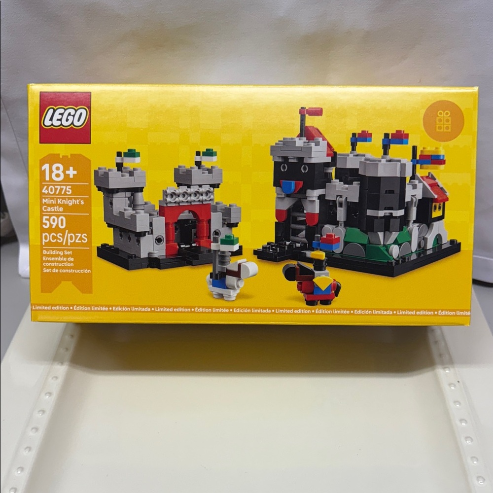 NEW! LEGO Limited Editions Mini Knights Castle’s Set #40775